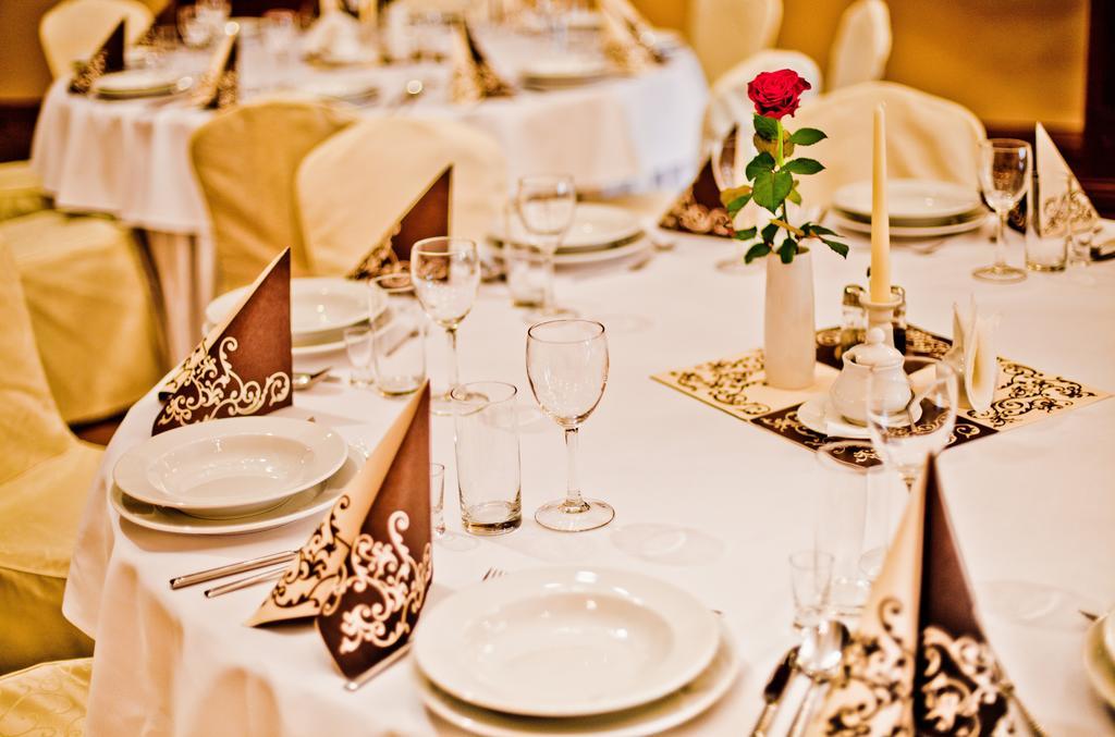 Hotel Stara Szmergielnia Bielsko-Biała Ngoại thất bức ảnh
