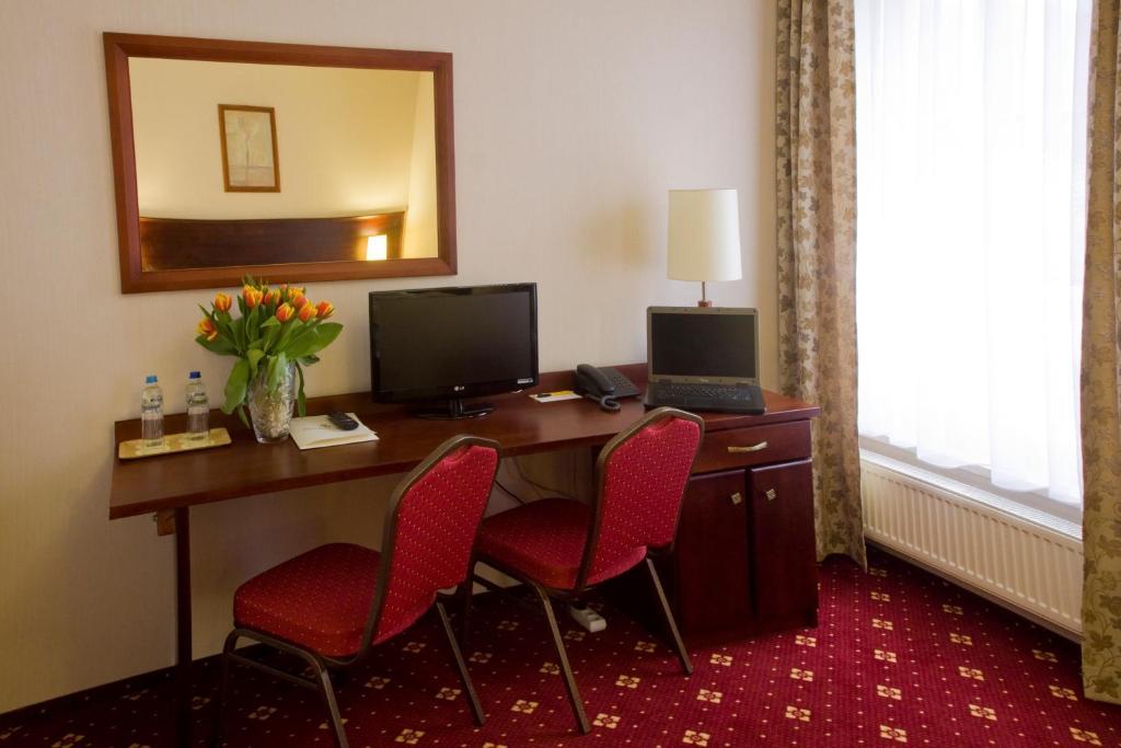 Hotel Stara Szmergielnia Bielsko-Biała Phòng bức ảnh
